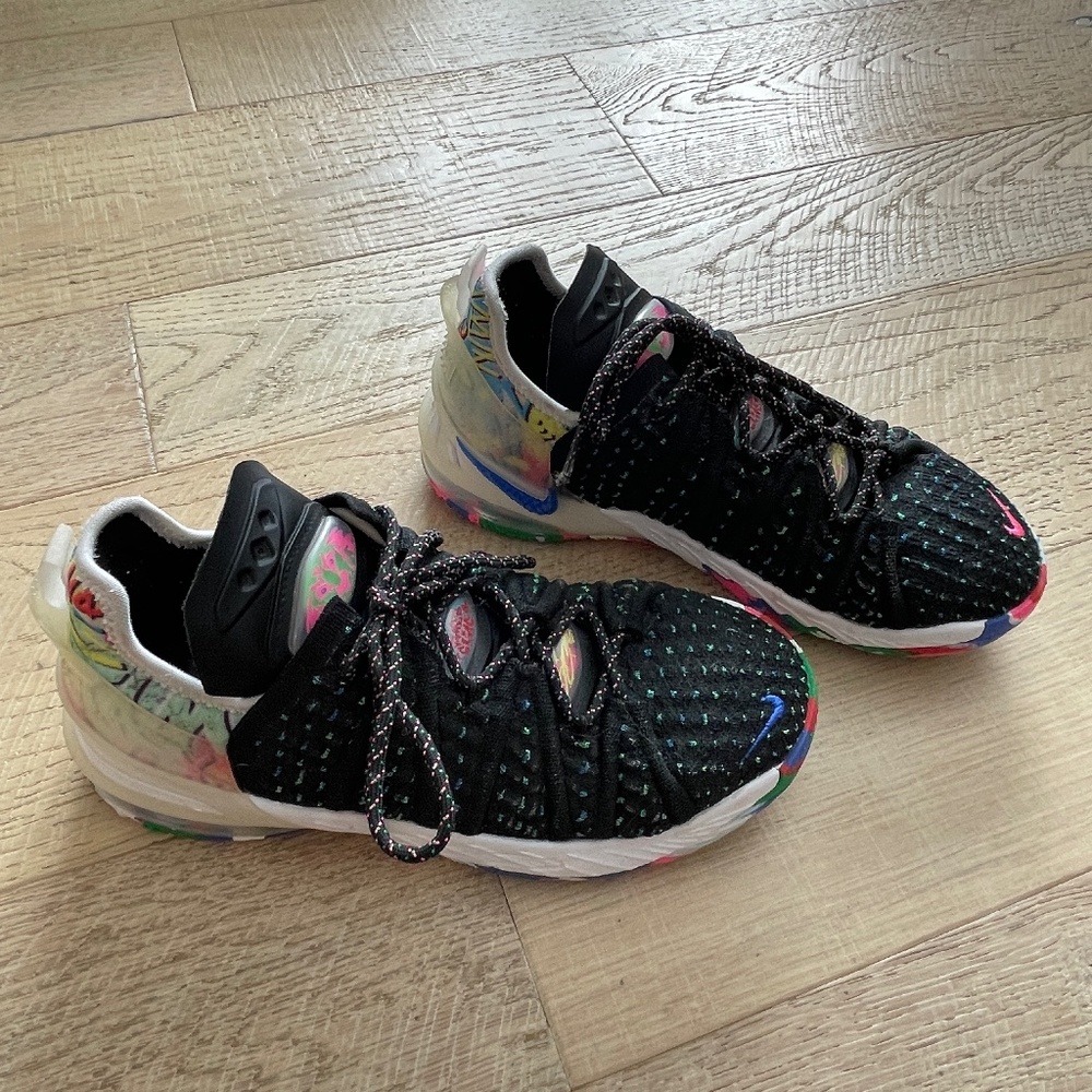 Nike Lebron James 18 GS James Gang Youth Size 6Y Black Multi Color Basketball